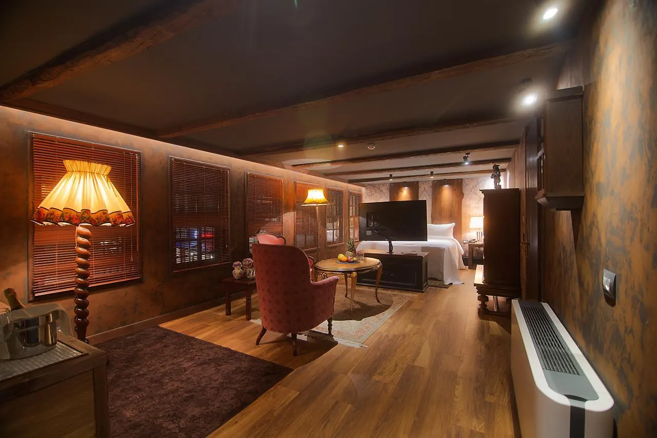 Hani I Pazarit Boutique Hotel Korce